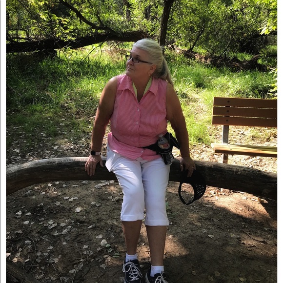 Meet your Posher, Brenda - Picture 1 of 2